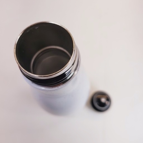 Arturia 20oz Water Bottle - Picture 4 of 5